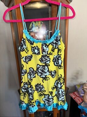 Jenni by Jennifer Moore Yellow Floral Cami with Blue Trim Y2K